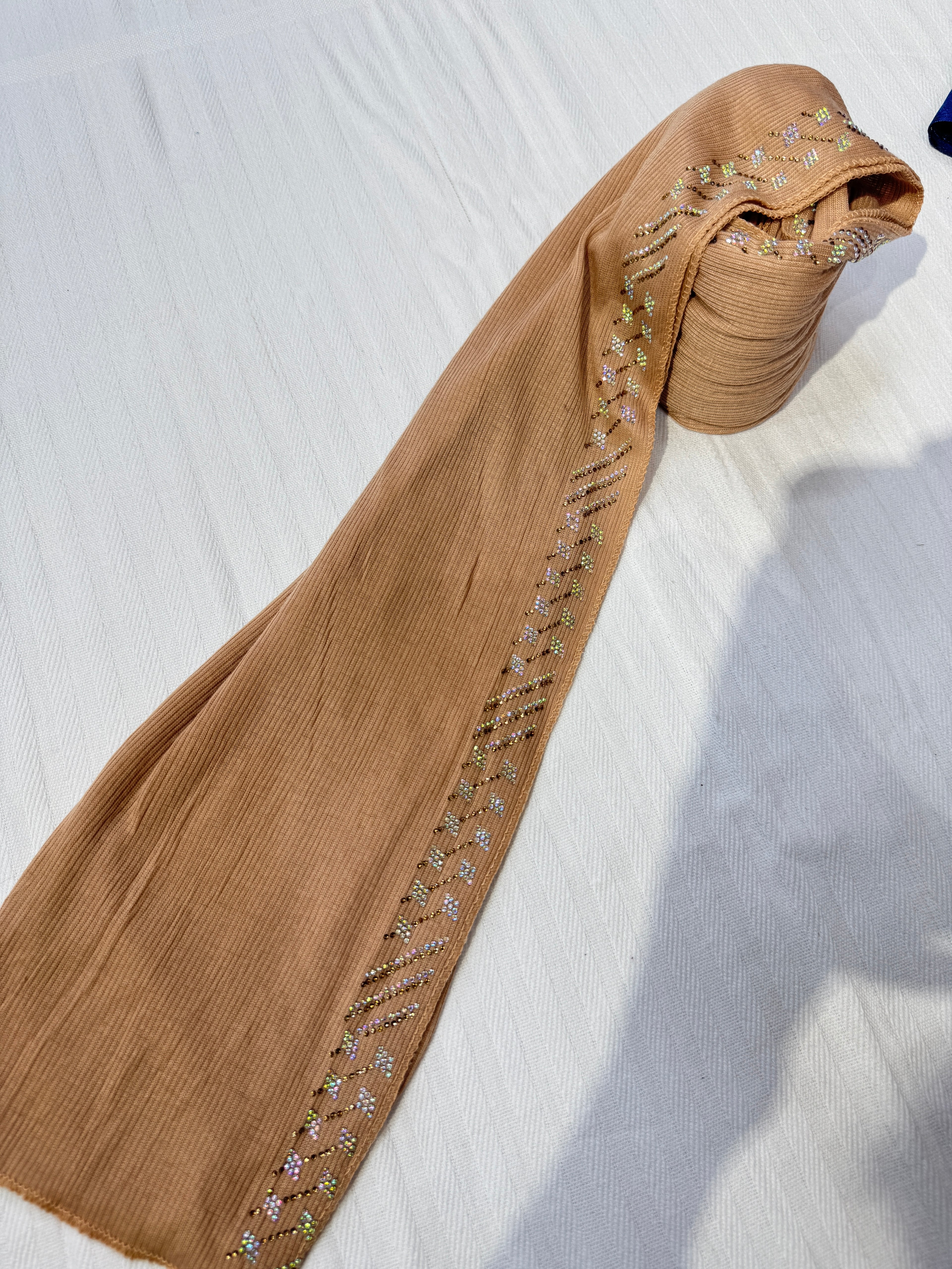 Soft stoller-Hijab with elegant stones